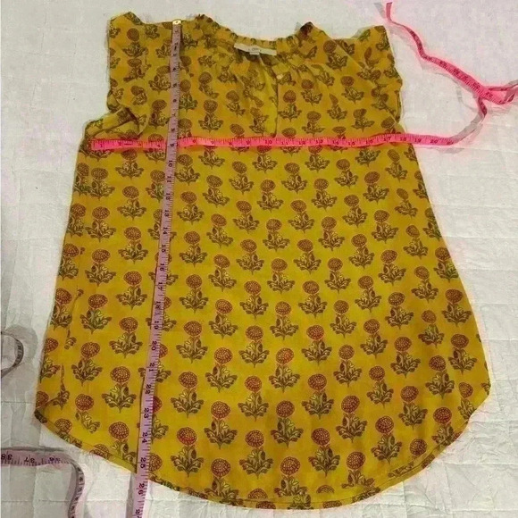 LOFT Peony Ruffle Split Neck Top - Med - Picture 4 of 4